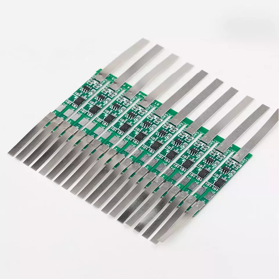 7.4V 2S Lithium Battery Protection Board 18650 with 2-9A MOS Dot Nickel Strips With increased current function 7.4V 2S Lithium Battery Protection Board 18650 with 2-9A MOS Dot Nickel Strips With increased current function
